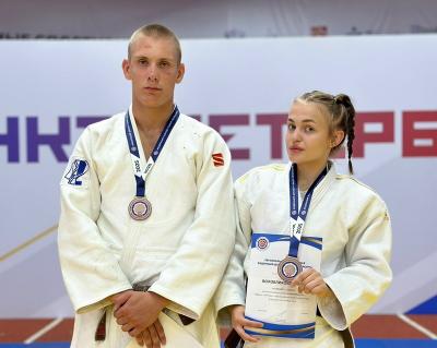 Дмитрий Новиков и Дарья Воловликова